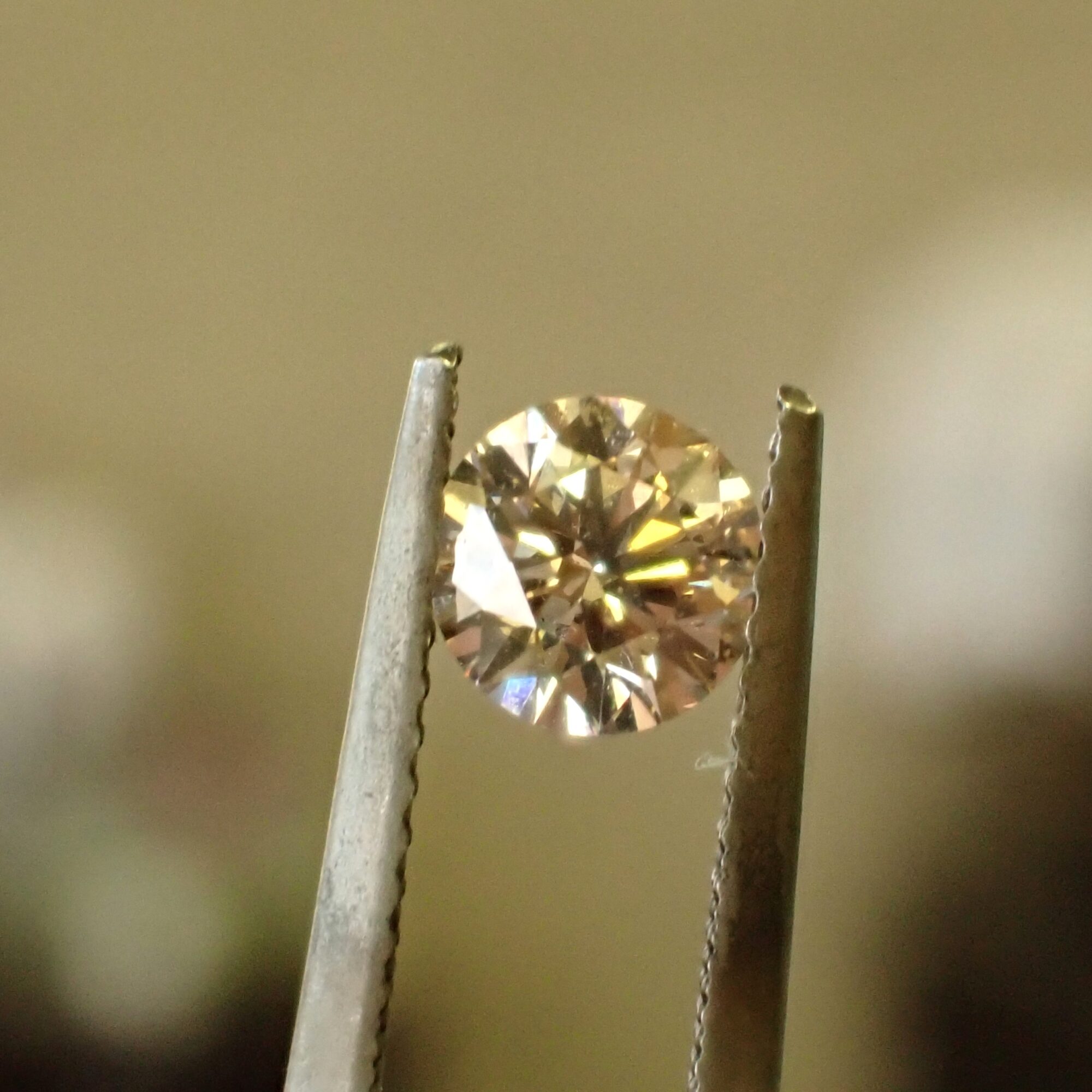 キラッキラの輝き。ピンク系ブラウンダイヤ（旧ブログより）