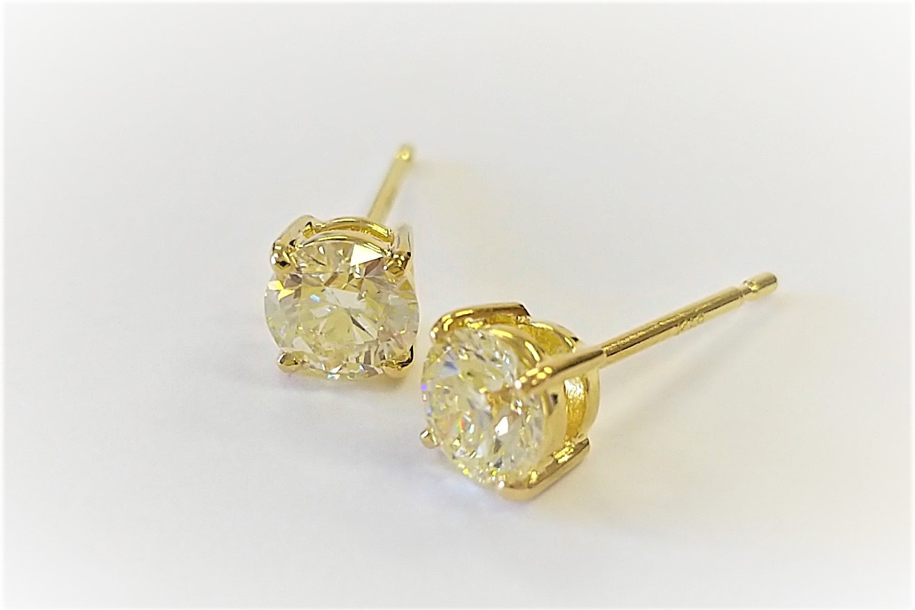 オーダー品。ダイヤモンドゴールドピアス(旧ブログより)