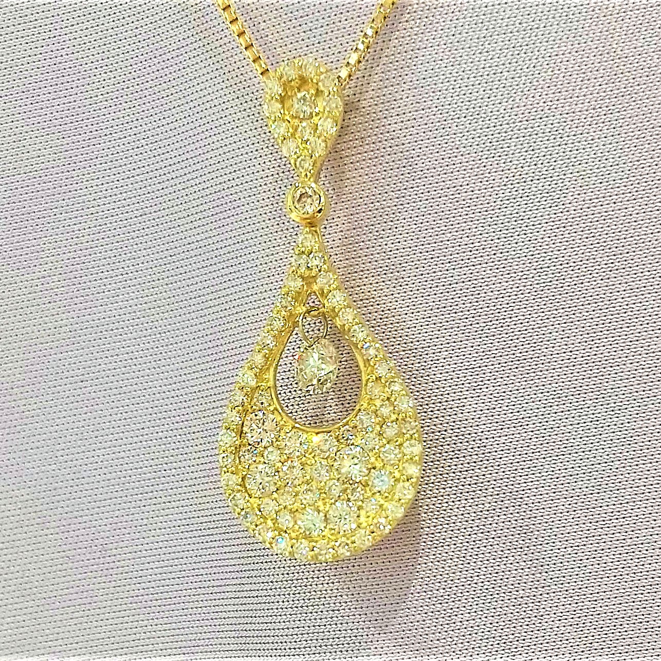 一目惚れ・・・ K18ゴールドダイヤペンダント2020年7月31日投稿アーカイブ（旧ブログより）